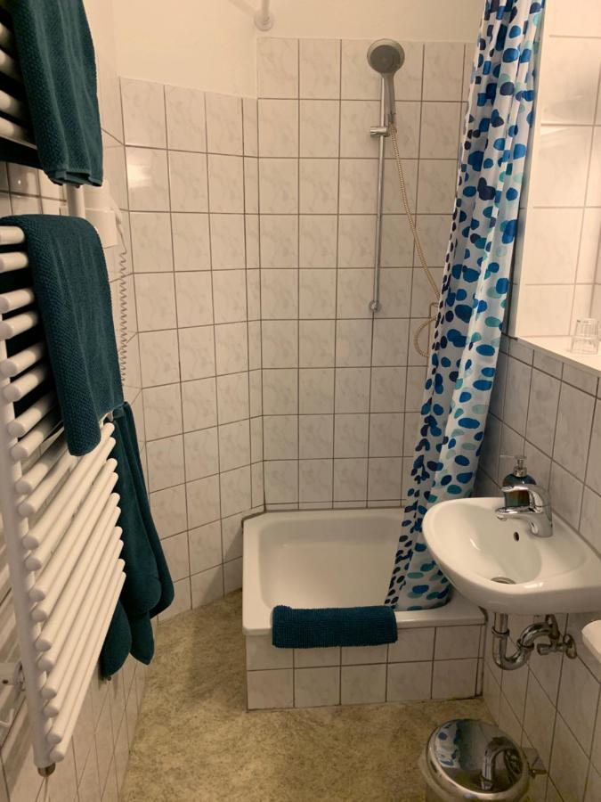 Zum Armen Mann Panzió Düsseldorf Kültér fotó