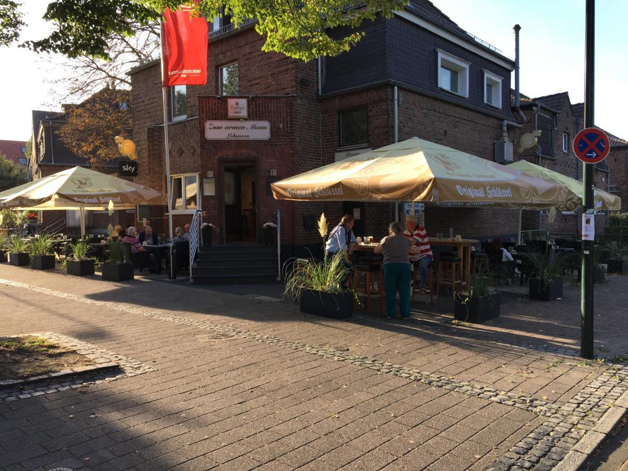Zum Armen Mann Panzió Düsseldorf Kültér fotó