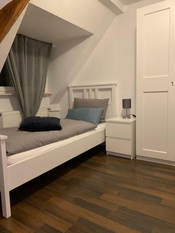 Zum Armen Mann Panzió Düsseldorf Kültér fotó