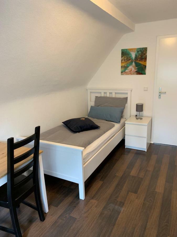 Zum Armen Mann Panzió Düsseldorf Kültér fotó